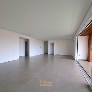 Apartamento com 150m², 3 dormitórios, 1 suíte, 2 vagas no Morada do Parque em Torres para Comprar