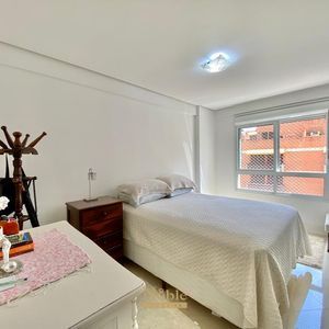 Apartamento com 120m², 4 dormitórios, 1 suíte, 2 vagas no Michelângelo em Torres para Comprar