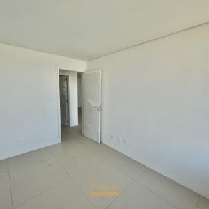 Apartamento com 79m², 2 dormitórios, 1 suíte, 1 vaga no Vesta em Torres para Comprar
