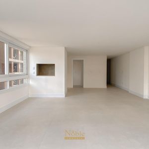 Apartamento com 130m², 3 dormitórios, 1 suíte, 2 vagas no Monterrey em Torres para Comprar