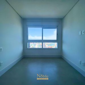 Apartamento com 110m², 3 dormitórios, 3 suítes, 2 vagas no Montalcino em Torres para Comprar