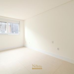 Apartamento com 130m², 3 dormitórios, 1 suíte, 2 vagas no Monterrey em Torres para Comprar