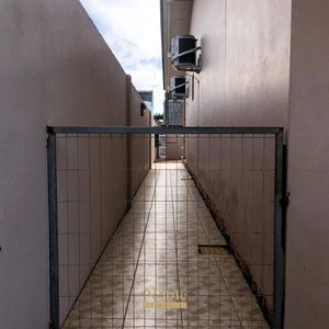 Casa com 180m², 5 dormitórios, 1 suíte, 2 vagas no bairro Praia da Cal em Torres para Comprar