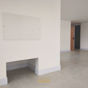 Apartamento com 135m², 3 dormitórios, 3 suítes, 2 vagas no Montalcino em Torres para Comprar