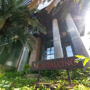 Apartamento com 135m², 3 dormitórios, 3 suítes, 2 vagas no Montalcino em Torres para Comprar