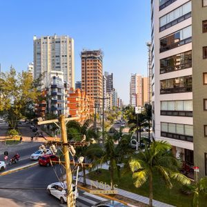 Apartamento com 161m², 3 dormitórios, 1 suíte, 1 vaga no Parliluad em Torres para Comprar
