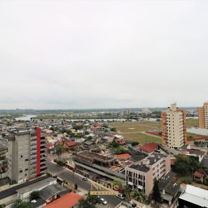 Apartamento com 109m², 3 dormitórios, 1 suíte, 2 vagas no San Pietro em Torres para Comprar