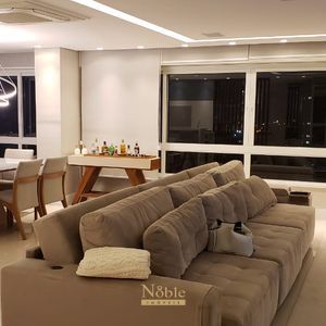 Apartamento, 4 dormitórios, 4 suítes, 2 vagas no Golden Tower em Torres para Comprar