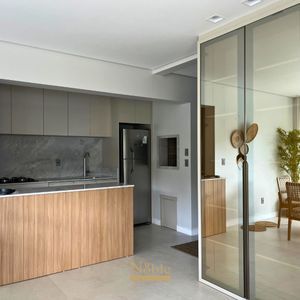 Apartamento com 122m², 3 dormitórios, 1 suíte, 2 vagas no Roca em Torres para Comprar