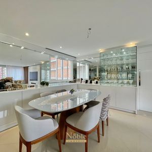 Apartamento com 120m², 3 dormitórios, 1 suíte, 2 vagas no Michelângelo em Torres para Comprar