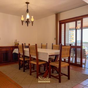 Apartamento com 153m², 4 dormitórios, 1 suíte, 1 vaga no Monte Carlo em Torres para Comprar