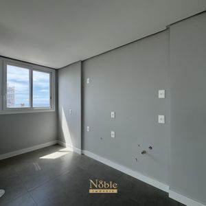 Apartamento com 90m², 2 dormitórios, 2 suítes, 2 vagas no Maui Residencial em Torres para Comprar