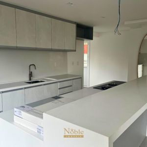 Apartamento com 126m², 3 dormitórios, 1 suíte, 2 vagas no Capadócia em Torres para Comprar