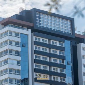 Apartamento com 144m², 3 dormitórios, 3 suítes, 2 vagas no Montalcino em Torres para Comprar