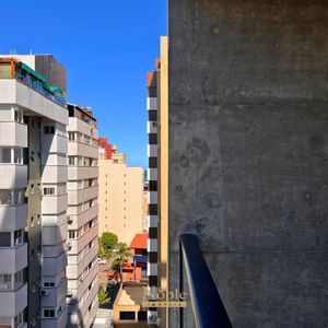 Apartamento com 91m², 2 dormitórios, 1 suíte, 1 vaga no Magma em Torres para Comprar