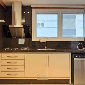 Apartamento com 296m², 4 dormitórios, 4 suítes, 3 vagas no Infinity Ocean em Torres para Comprar