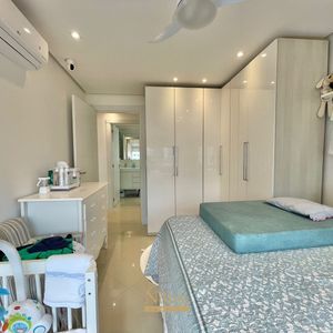 Apartamento com 120m², 3 dormitórios, 1 suíte, 2 vagas no Michelângelo em Torres para Comprar