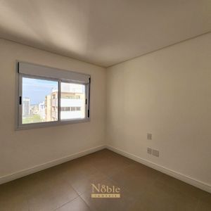 Apartamento com 84m², 2 dormitórios, 1 suíte, 1 vaga no San Pietro em Torres para Comprar