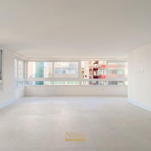 Apartamento com 130m², 3 dormitórios, 1 suíte, 2 vagas no Monterrey em Torres para Comprar