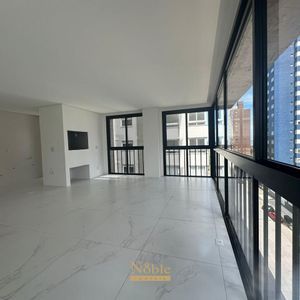 Apartamento com 110m², 3 dormitórios, 1 suíte, 2 vagas no LONDON em Torres para Comprar