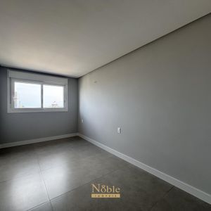 Apartamento com 102m², 3 dormitórios, 1 suíte, 2 vagas no Maui Residencial em Torres para Comprar