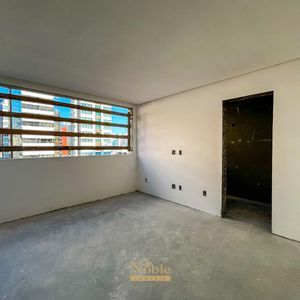 Apartamento com 165m², 3 dormitórios, 3 suítes, 2 vagas no Vanguard em Torres para Comprar