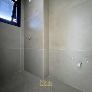 Apartamento com 78m², 2 dormitórios, 2 suítes, 1 vaga no Rosa dos Ventos em Torres para Comprar