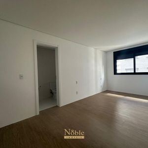 Apartamento com 110m², 3 dormitórios, 1 suíte, 2 vagas no LONDON em Torres para Comprar