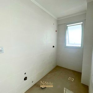 Apartamento com 212m², 4 dormitórios, 4 suítes, 3 vagas no Golden Tower em Torres para Comprar