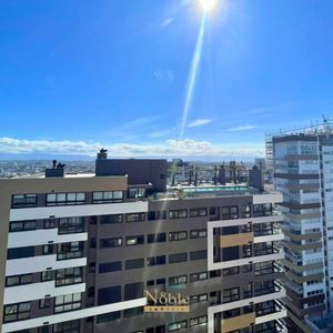 Apartamento com 212m², 4 dormitórios, 4 suítes, 3 vagas no Golden Tower em Torres para Comprar