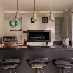 Apartamento com 232m², 4 dormitórios, 4 suítes, 2 vagas no Estevanell em Torres para Comprar