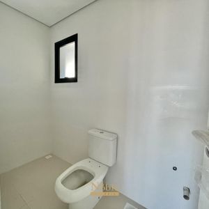 Apartamento com 79m², 2 dormitórios, 1 suíte, 1 vaga no Vesta em Torres para Comprar