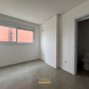 Apartamento com 112m², 3 dormitórios, 3 suítes, 2 vagas no La Vistara em Torres para Comprar