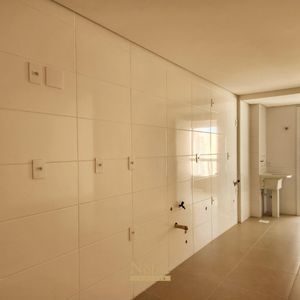 Apartamento com 84m², 2 dormitórios, 1 suíte, 1 vaga no San Pietro em Torres para Comprar