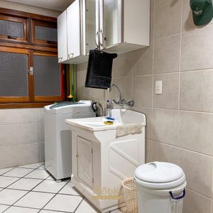 Apartamento com 161m², 3 dormitórios, 1 suíte, 1 vaga no Parliluad em Torres para Comprar