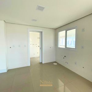 Apartamento com 212m², 4 dormitórios, 4 suítes, 3 vagas no Golden Tower em Torres para Comprar