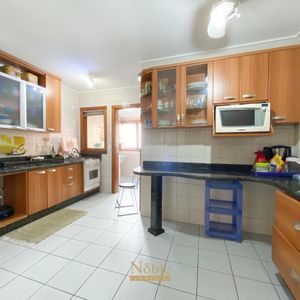 Apartamento, 3 dormitórios, 1 suíte, 1 vaga no Nouvelle Tour em Torres para Comprar