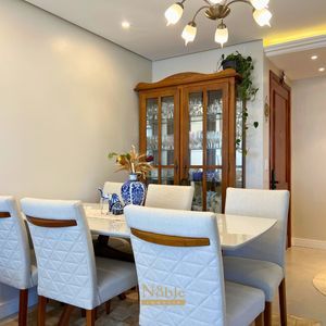 Apartamento com 98m², 3 dormitórios, 1 suíte, 1 vaga no Mar de Flores em Torres para Comprar