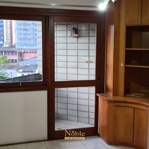 Apartamento com 142m², 3 dormitórios, 1 suíte, 2 vagas no Mares do Sul em Torres para Comprar