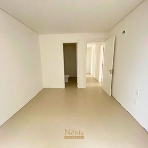 Apartamento com 140m², 3 dormitórios, 3 suítes, 2 vagas no Voga em Torres para Comprar