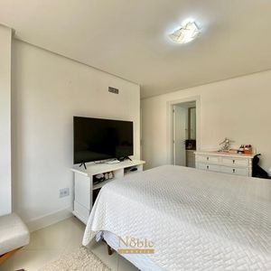 Apartamento com 120m², 4 dormitórios, 1 suíte, 2 vagas no Michelângelo em Torres para Comprar