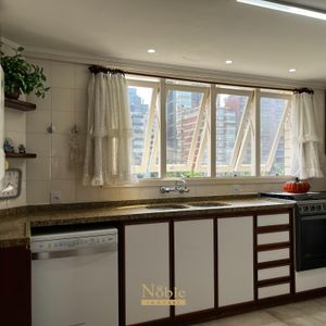 Apartamento com 155m², 3 dormitórios, 1 suíte, 1 vaga no Edificio Villa Itaparica em Torres para Comprar
