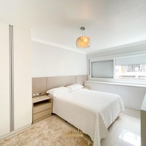 Apartamento com 124m², 3 dormitórios, 3 suítes, 2 vagas no Lê Classic em Torres para Comprar