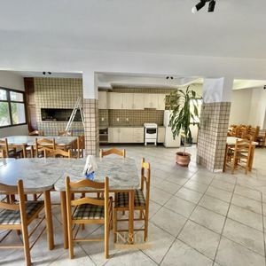 Apartamento com 98m², 3 dormitórios, 1 suíte, 1 vaga no Mar de Flores em Torres para Comprar