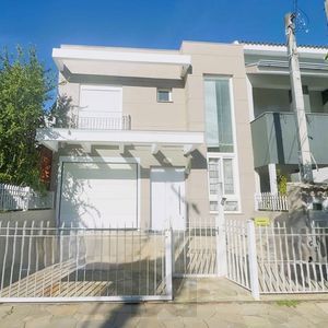 Hípica- sobrado com 4 dormitórios, sendo 1 no térreo, 155m², garagem fechada