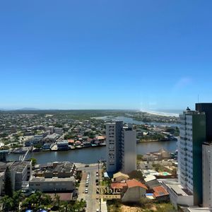 Apartamento com 113m², 3 dormitórios, 1 suíte, 2 vagas no Vista Mare em Torres para Comprar