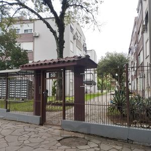 Apartamento 01 dormitório, sala, cozinha, banheiro,1 vaga rotativa.