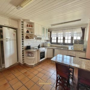 Apartamento com 200m², 4 dormitórios, 4 suítes, 1 vaga no Piazza del Mare em Torres para Comprar