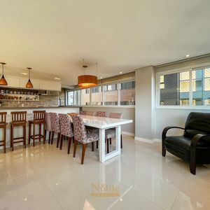 Apartamento com 124m², 3 dormitórios, 3 suítes, 2 vagas no Lê Classic em Torres para Comprar