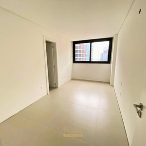 Apartamento com 140m², 3 dormitórios, 3 suítes, 2 vagas no Voga em Torres para Comprar